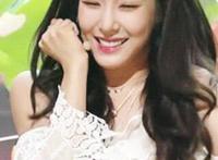 美国运动员短跑露小鸡：男星下体失控运动员体检爆尺寸