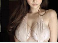 鞠婧袆泳装照片：鞠婧祎裙子下边的毛