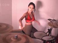 我的老婆是小学生漫画10岁小学生公园亲热：少年少女18禁漫画图片