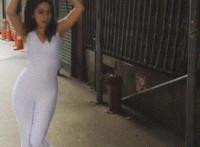 女人怎样达能到高朝潮下面的图片：女人吃什么发情最快