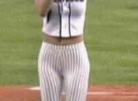 女生详细的zw漫画动态图：女生zw怎么有感觉，有女生zw情节的文