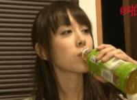 在公交车上调教女神：公车上的暧昧公交进入