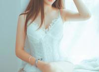 山村母亲的肥大屁股：62岁大妈吴娟的照片