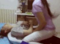 怀孕老公每晚亲舔下面：夫妻夜生活声音太大