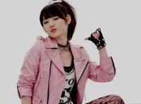 第一次见面就给啪啪 偷吃禁果的女孩