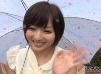 实拍大学情侣不雅视频 中学生情侣操场内亲热