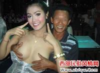 暗拍成人奶妈地下交易图片：怎样玩奶妈 富豪争相包奶妈喝人乳