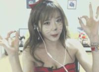 睡着被外甥给那个了了 男友把我按在床上搞