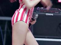 留学生与老外视频7分钟：留学生海绵宝宝女主角 中国女留学生公交车