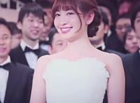 妹子下面痒图片大全：妹子挑战风油精 下面湿的像水一样