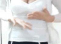 阿姨用脚帮我弄出来 姨娘用脚帮我弄出来