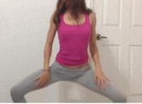 阿姨你好漂亮动态图：阿姨老师让我舔她们的丝袜脚