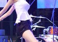 塞着跳蛋上课 上课同桌给我塞跳蛋