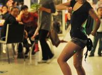 7岁女生跳舞图片