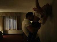 gif动态图福利不多40期：1个女人和32个男人