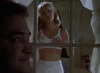 翘臀美女啪啪啪动态图：翘臀大爱后进动态图