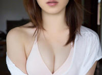 触手怪弄女生小说gif：被触手怪入侵身体