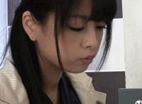 要吃女人的奶男人视频gif：男人吃女人奶亲热视频