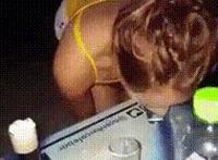 同时被两个人上的感受：两个人做那个的视频