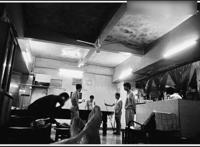 老大叔洗澡视频：澡堂大叔洗澡图 胖帅大叔照