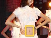 林允儿的肚脐眼图片