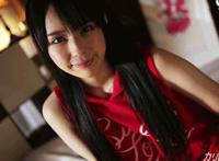 27报27报27报com第16期：14小女孩的全照图