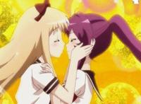 动漫萝莉尿裤子漫画图：治愈系巨乳降临美凉