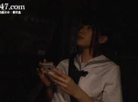 强行让老师憋尿的故事：老师上课憋尿视频。gif