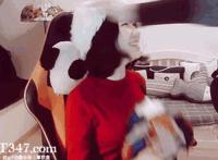 杨颖被郑恺脱内衣图片：杨颖被权志龙睡觉图片