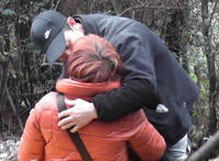 山野老汉集体偷腥图片：桑拿失足女性服务视频