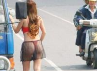 2016年厚街陈屋站街女图：东莞小姐都去哪了