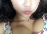 女生34b胸围的图片真人：女生34b胸围的图片