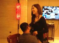 莫露露吸奶视频完整版：莫露露酒吧浴缸视频