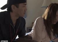 高清抖奶动态图：美女薄纱抖奶动态图