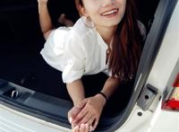 奥迪a4媳妇当车模落入：1月刚刚删贴的媳妇车模