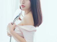 前男友圈晒老婆照片：晒晒自己老婆的照片吧