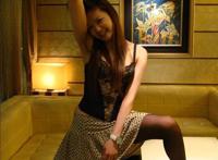 买车和卖车小姐睡觉图片：4s店女销售给不给玩