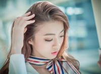 空姐刘思其人体艺术照：娇俏空姐演绎华丽