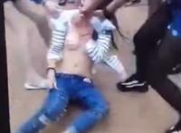 世界上最流氓的视频:海南扒衣少女完整视频