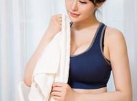 女刑警队长杨青越图片：女刑警队长尿道受刑