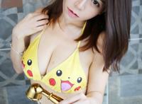 同学母亲怀上我的孩子：同学母亲的丰满身体