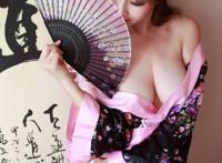 许绮裸体艺术照：mn图片性感大美女