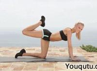 口咬技术图片欣赏：用嘴解决老公生理问题