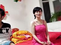 闹洞房图片：女人的46个阴暗图片