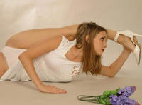 清纯美女柔术训练图片：日本少女柔术训练视频，小姑娘柔术视频