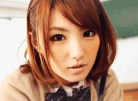 男人舔妹子下面的视频动态图：男人舔女人下面的照片