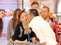 彭丹吃奶门事件照片：彭丹邪杀被吃奶片段