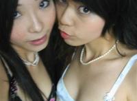 初中女生穿卫生巾爆照：大学寝室女生内衣爆照