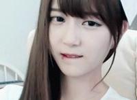 老公吃奶奶婆婆看见了：你们老公晚上摸你们哪