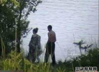 游泳池活春视频图片：大白天打野战视频